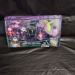 Nightmare Before Christmas Collectible Figure Set with a Surprise Figure.